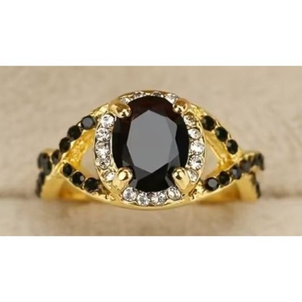 Oval Cut Black & White Moissanite Diamond Engagement Ring set in 18k gold